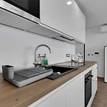 Ivana&luka-put Luke 1, Apartment