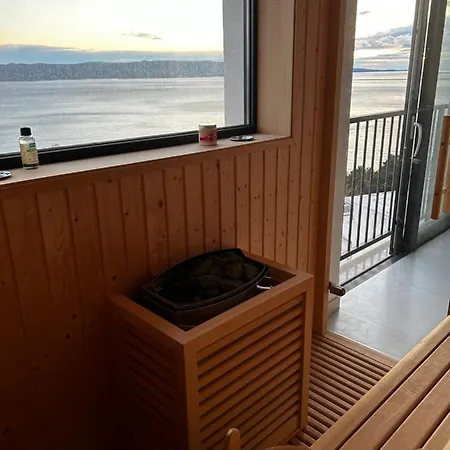 Ivana&luka-put Luke 1, Appartement